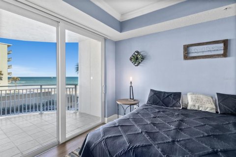 Condo in Daytona Beach Shores, Florida, 3 bedrooms  № 1723819 - photo 3