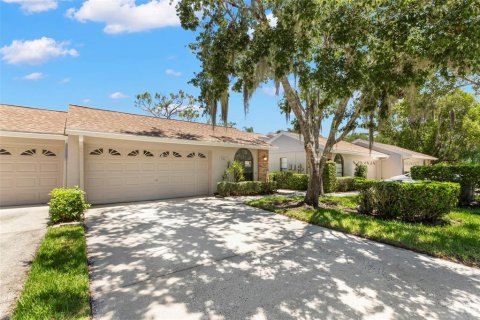House in Palm Harbor, Florida 3 bedrooms, 154.12 sq.m. № 1847963 - photo 2