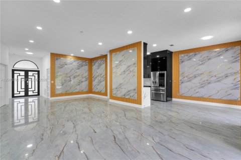 Villa ou maison à louer à Wellington, Floride: 3 chambres, 179.21 m2 № 2270261 - photo 10