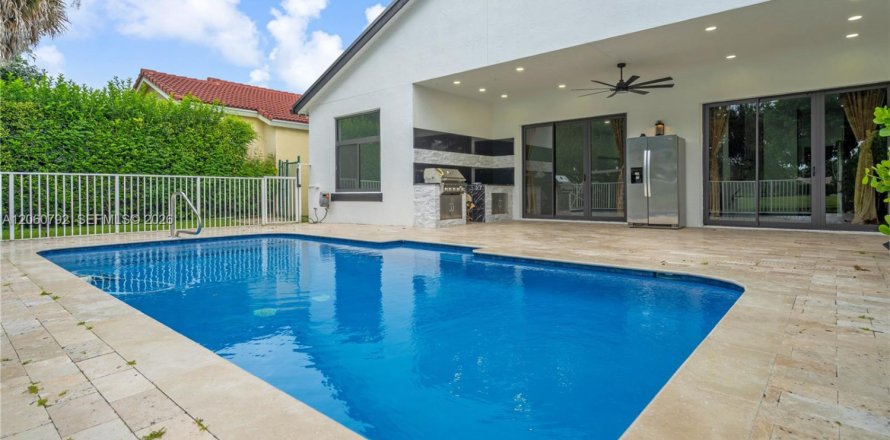 Villa ou maison à Wellington, Floride 3 chambres, 179.21 m2 № 2270261