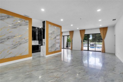 Villa ou maison à louer à Wellington, Floride: 3 chambres, 179.21 m2 № 2270261 - photo 8