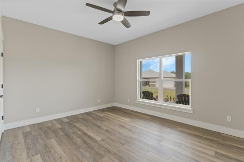 House in Umatilla, Florida 3 bedrooms, 167.22 sq.m. № 1722011 - photo 25