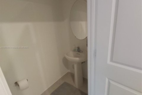 Adosado en venta en Homestead, Florida, 3 dormitorios № 1953026 - foto 7
