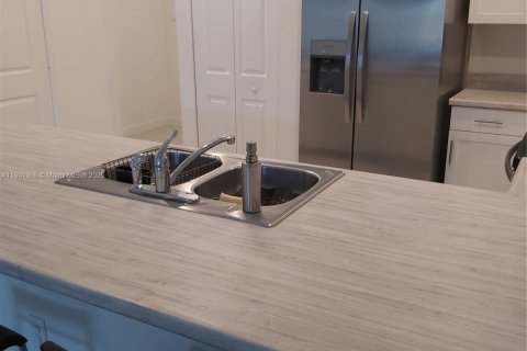 Adosado en venta en Homestead, Florida, 3 dormitorios № 1953026 - foto 5