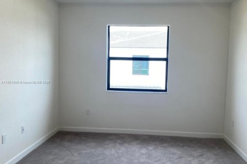 Adosado en venta en Homestead, Florida, 3 dormitorios № 1953026 - foto 17