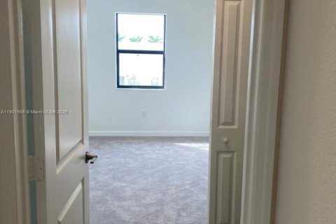 Adosado en venta en Homestead, Florida, 3 dormitorios № 1953026 - foto 18