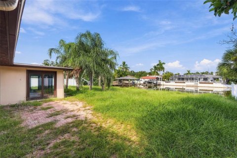Villa ou maison à vendre à Tampa, Floride: 3 chambres, 210.05 m2 № 2360677 - photo 19