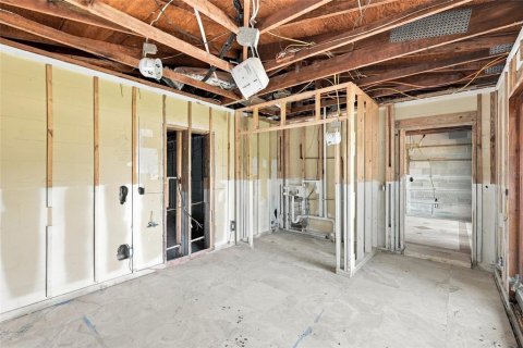 Villa ou maison à vendre à Tampa, Floride: 3 chambres, 210.05 m2 № 2360677 - photo 14