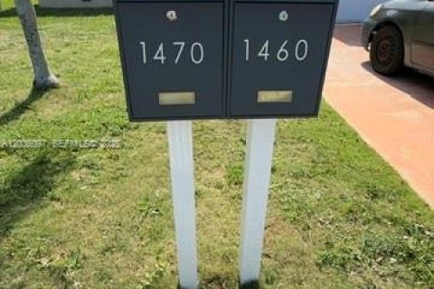 Купить коммерческую недвижимость в Уэст -Майами, Флорида 153.75м2, № 2168241 - фото 2