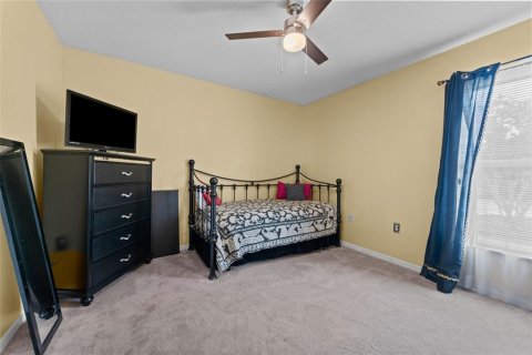 House in Brandon, Florida 4 bedrooms, 209.77 sq.m. № 2317467 - photo 24