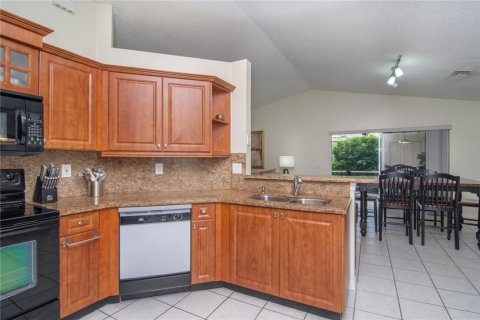 Apartment in Weston, Florida 2 bedrooms, 112.23 sq.m. № 2254438 - photo 14