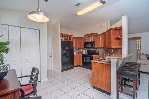 Apartment in Weston, Florida 2 bedrooms, 112.23 sq.m. № 2254438 - photo 11