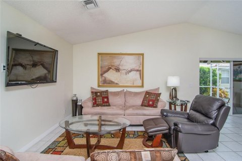 Apartment in Weston, Florida 2 bedrooms, 112.23 sq.m. № 2254438 - photo 4