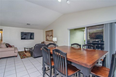 Apartment in Weston, Florida 2 bedrooms, 112.23 sq.m. № 2254438 - photo 10