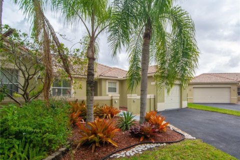 Apartment in Weston, Florida 2 bedrooms, 112.23 sq.m. № 2254438 - photo 26
