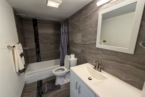 Снять в аренду кондоминиум в Форт-Лодердейл, Флорида 1 спальня, 63.92м2, № 2043755 - фото 23