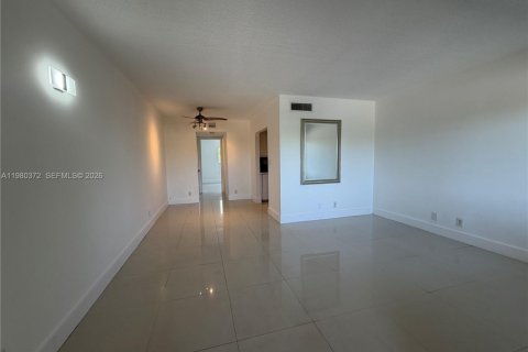 Снять в аренду кондоминиум в Форт-Лодердейл, Флорида 1 спальня, 63.92м2, № 2043755 - фото 27