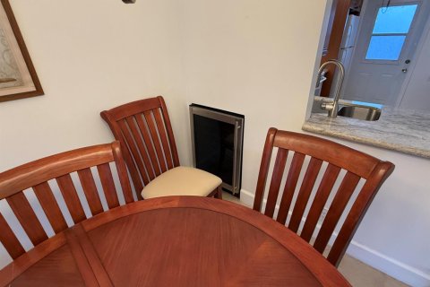 Copropriété à vendre à Hallandale Beach, Floride: 2 chambres, 102.19 m2 № 2146037 - photo 12