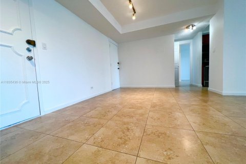 Condominio en alquiler en Sunny Isles Beach, Florida, 2 dormitorios, 119.47 m2 № 1819857 - foto 10