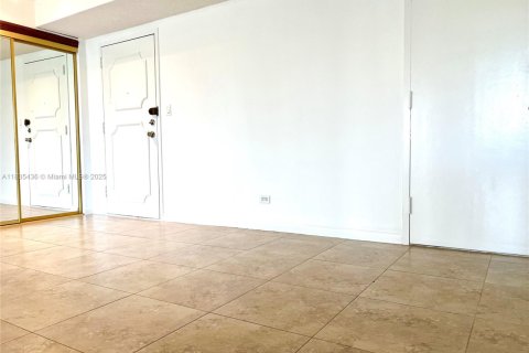Condominio en alquiler en Sunny Isles Beach, Florida, 2 dormitorios, 119.47 m2 № 1819857 - foto 8