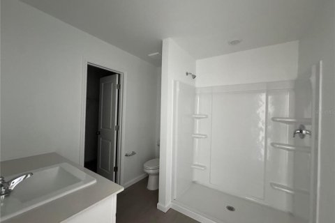 House in Kissimmee, Florida 3 bedrooms, 132.29 sq.m. № 2150558 - photo 12