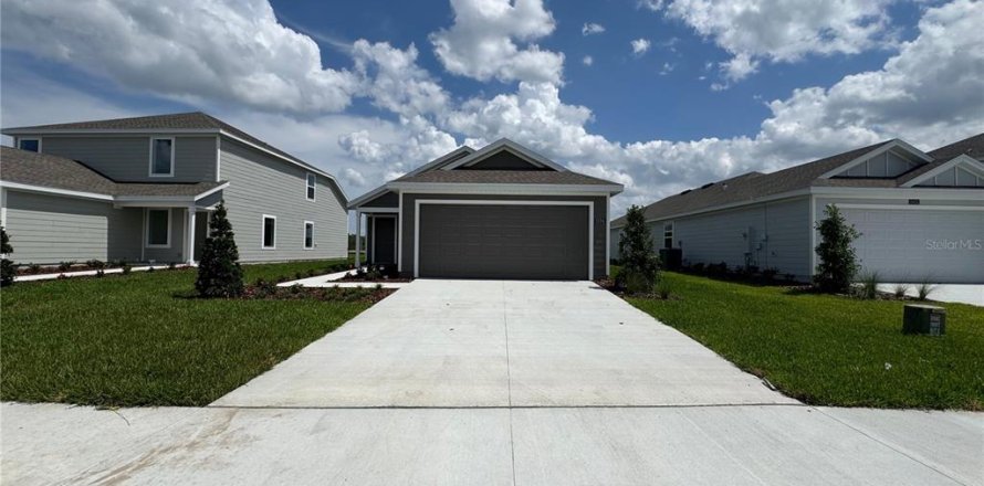 House in Kissimmee, Florida 3 bedrooms, 132.29 sq.m. № 2150558