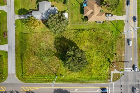 Terreno en venta en Palmetto, Florida № 1526169 - foto 1