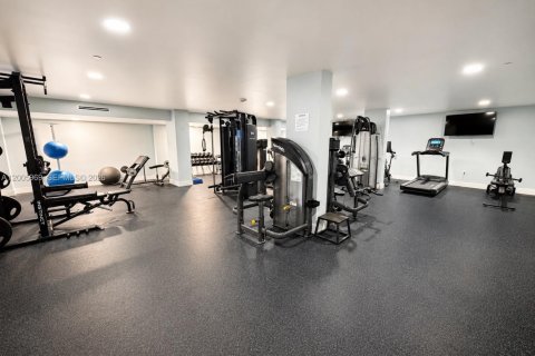 Condo in Palm Beach, Florida, 2 bedrooms № 2153962 - photo 18