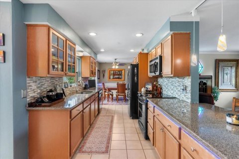 House in Seminole, Florida 3 bedrooms, 159.05 sq.m. № 1821147 - photo 8