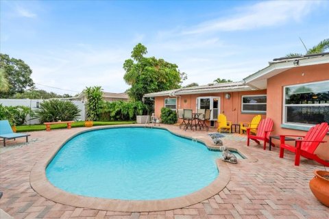 House in Seminole, Florida 3 bedrooms, 159.05 sq.m. № 1821147 - photo 30