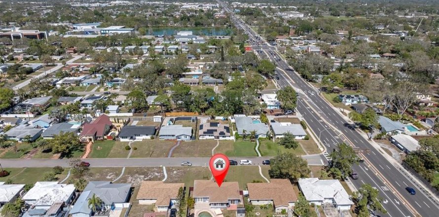 Casa en Saint Petersburg, Florida 3 dormitorios, 134.62 m2 № 1847237
