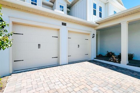 House in Orlando, Florida 6 bedrooms, 349.68 sq.m. № 1883201 - photo 9