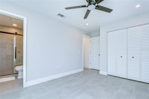 House in Bradenton, Florida 3 bedrooms, 142.7 sq.m. № 2236600 - photo 15
