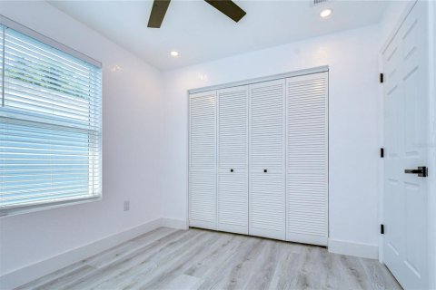 House in Bradenton, Florida 3 bedrooms, 142.7 sq.m. № 2236600 - photo 17