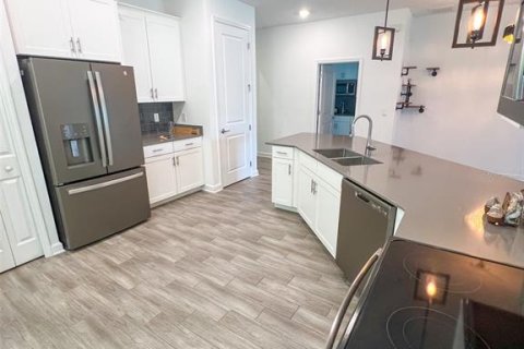 Casa en alquiler en Kissimmee, Florida, 4 dormitorios, 196.3 m2 № 1804820 - foto 10