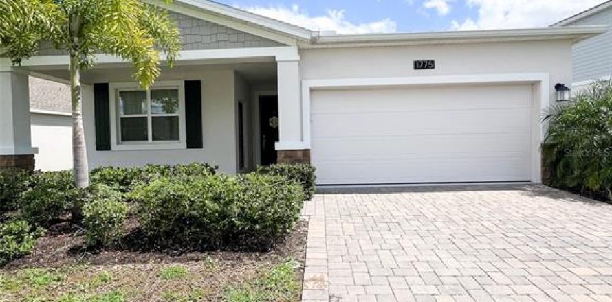 Casa en Kissimmee, Florida 4 dormitorios, 196.3 m2 № 1804820