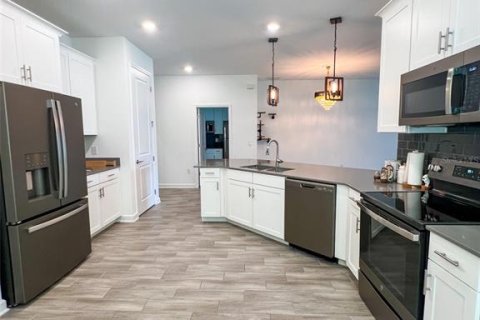 Casa en alquiler en Kissimmee, Florida, 4 dormitorios, 196.3 m2 № 1804820 - foto 11