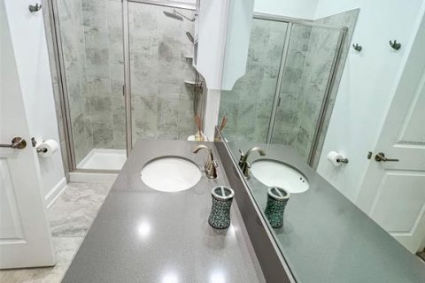 Casa en alquiler en Kissimmee, Florida, 4 dormitorios, 196.3 m2 № 1804820 - foto 19