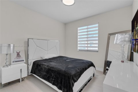 Touwnhouse à vendre à Doral, Floride: 3 chambres, 175.96 m2 № 2038066 - photo 22