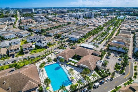 Touwnhouse à vendre à Doral, Floride: 3 chambres, 175.96 m2 № 2038066 - photo 30