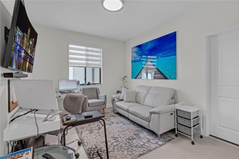 Touwnhouse à vendre à Doral, Floride: 3 chambres, 175.96 m2 № 2038066 - photo 19