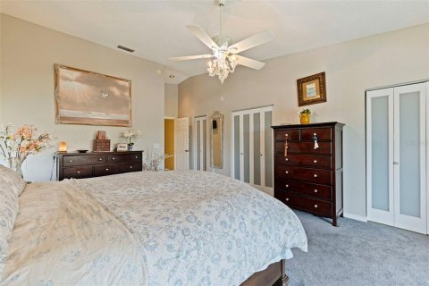 Townhouse in Tierra Verde, Florida 2 bedrooms, 162.58 sq.m. № 2214848 - photo 21