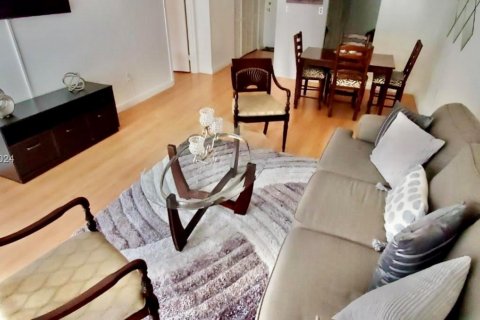 Купить кондоминиум в Норт-Майами, Флорида 1 спальня, 67.17м2, № 1958035 - фото 7