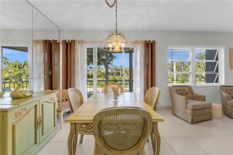 Купить кондоминиум в Халландейл-Бич, Флорида 1 спальня, 78.97м2, № 1958711 - фото 3