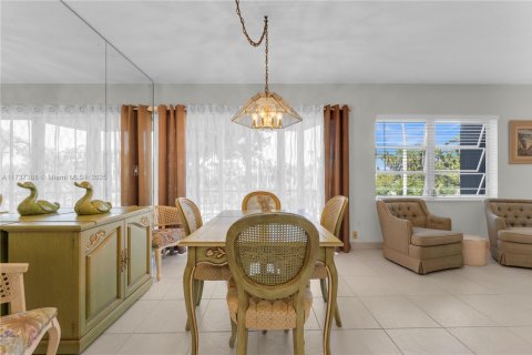 Купить кондоминиум в Халландейл-Бич, Флорида 1 спальня, 78.97м2, № 1958711 - фото 12