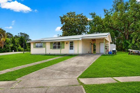 Casa en Citrus Springs, Florida 2 dormitorios, 80.27 m2 № 2095458