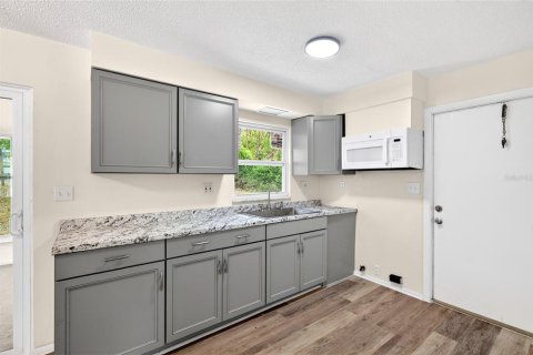 House in Citrus Springs, Florida 2 bedrooms, 80.27 sq.m. № 2095458 - photo 13