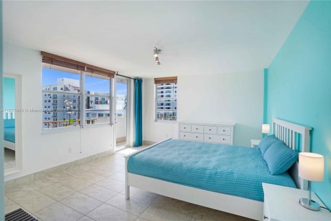 Condo in Miami Beach, Florida, 1 bedroom  № 1975770 - photo 29