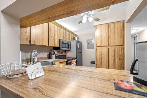 Condominio en venta en Palm Harbor, Florida, 2 dormitorios, 96.25 m2 № 1902873 - foto 10