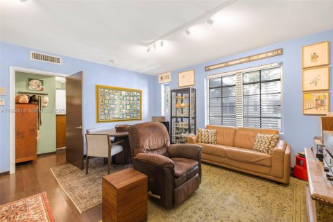 Copropriété à vendre à Miami Beach, Floride: 1 chambre, 51.65 m2 № 1982364 - photo 8